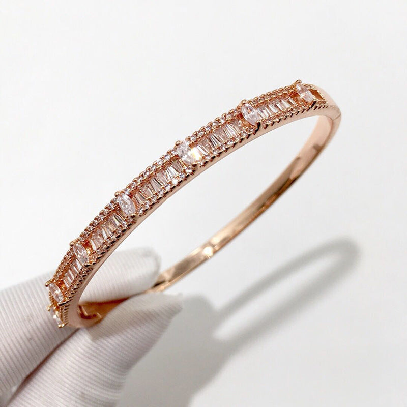 European and American minimalist fashion single-row marquee glossy snap bang bracelet, three colors for personality, trendy and elegant, internet-famous bracelet for women