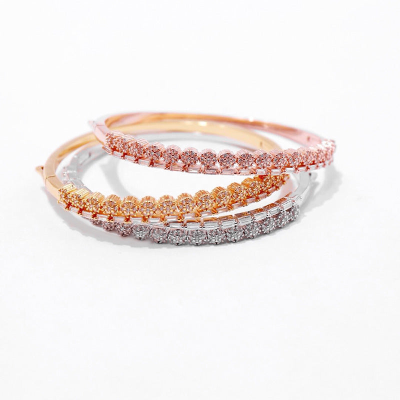 Simple fashion party shining diamond-encrusted zircon smooth snap buckle bracelet six-diamond small flower splicing rectangular diamond bracelet