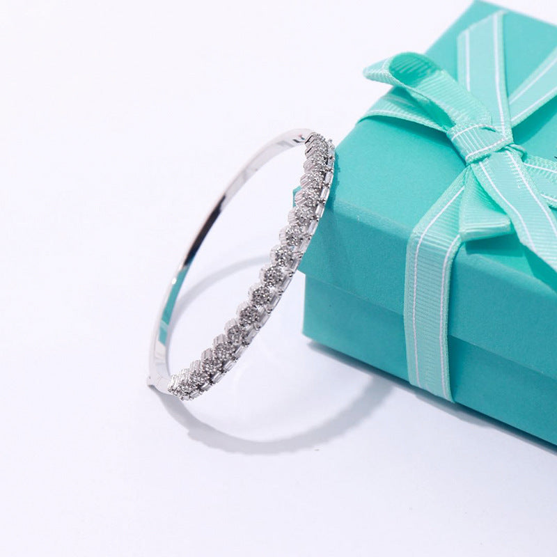 Simple fashion party shining diamond-encrusted zircon smooth snap buckle bracelet six-diamond small flower splicing rectangular diamond bracelet