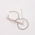 Fashion accessories, European and American praise circle earrings, simple and versatile smooth bead edge C-shaped stud earrings