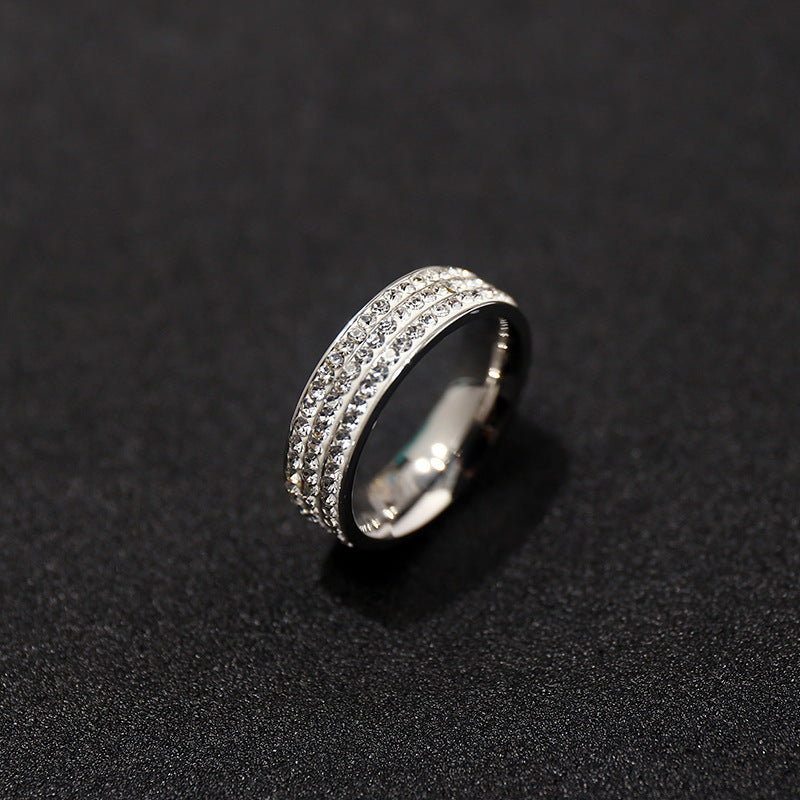 Fashion titanium steel jewelry, exquisite shining three rows of non-fading rings, the same index finger ring for men and women