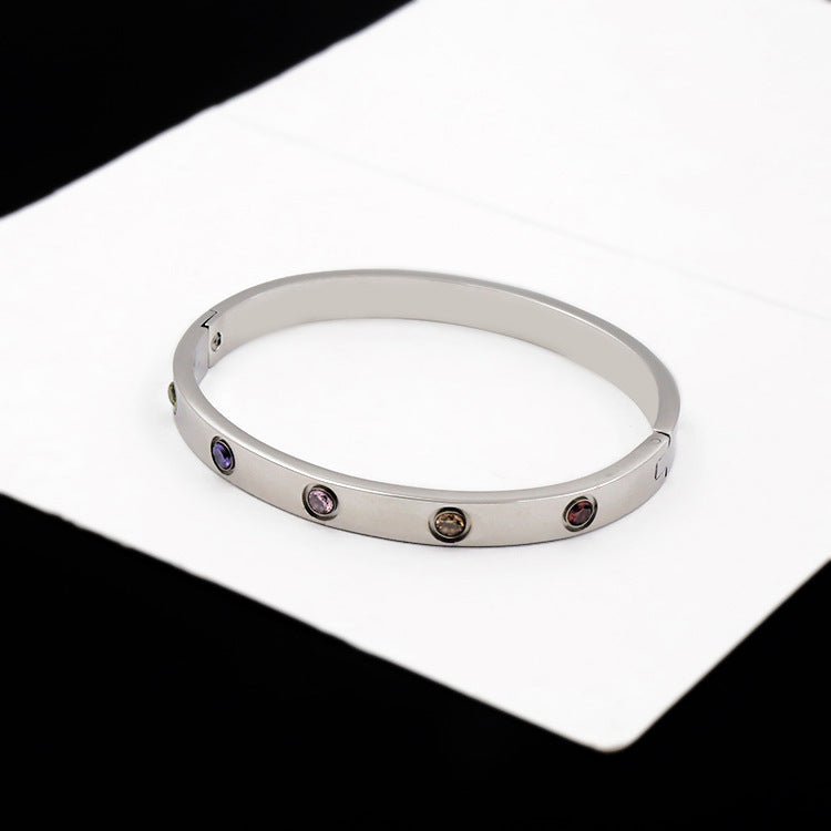 High-quality stainless steel colored diamond buckle titanium steel bracelet does not fade classic male and female couples bracelet