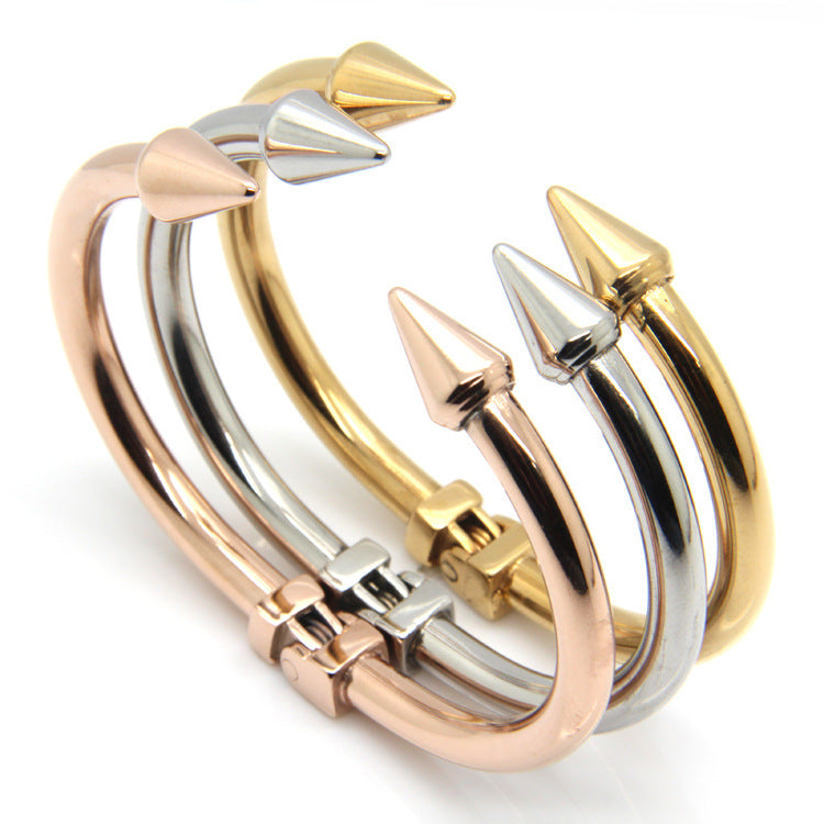 Fashion nail bracelet stainless steel bracelet punk style American little giant rivet tapered tip titanium steel bracelet