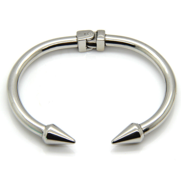 Fashion nail bracelet stainless steel bracelet punk style American little giant rivet tapered tip titanium steel bracelet