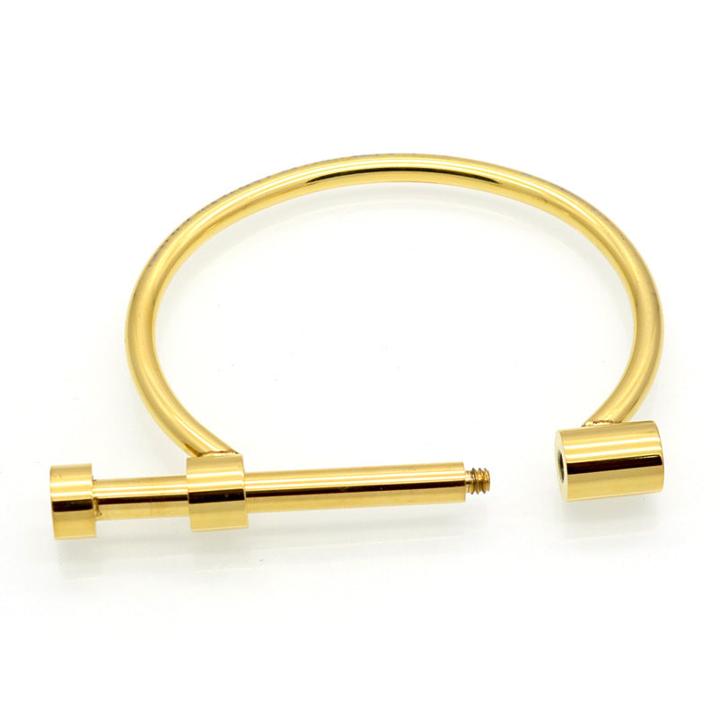 European personality tide explosion titanium steel horseshoe vacuum plated gold bracelet D word horseshoe buckle stainless steel bracelet street shot mixed batch
