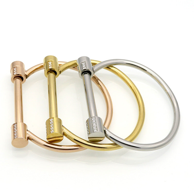 New titanium steel D-shaped horseshoe buckle diamond-encrusted gold-plated bracelet female screw stainless steel jewelry zircon couple bracelet