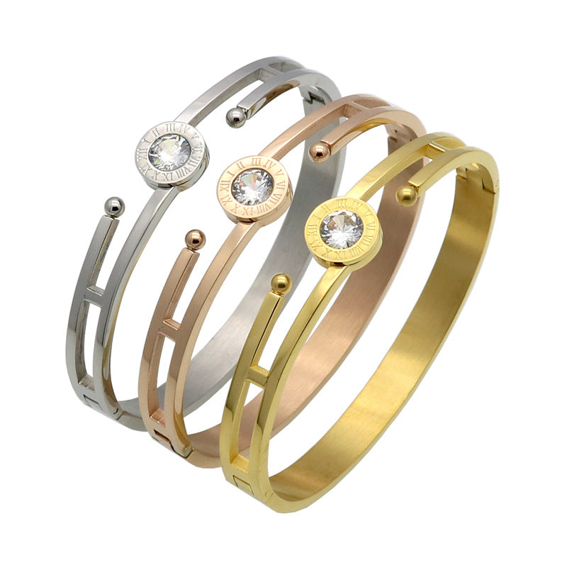 Popular hot-selling fashionable Roman character diamond-encrusted hollow buckle bracelet, personalized titanium steel bracelet