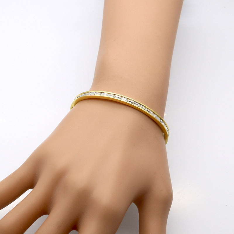 Stylish diamond buckle bracelet, personalized titanium steel bracelet