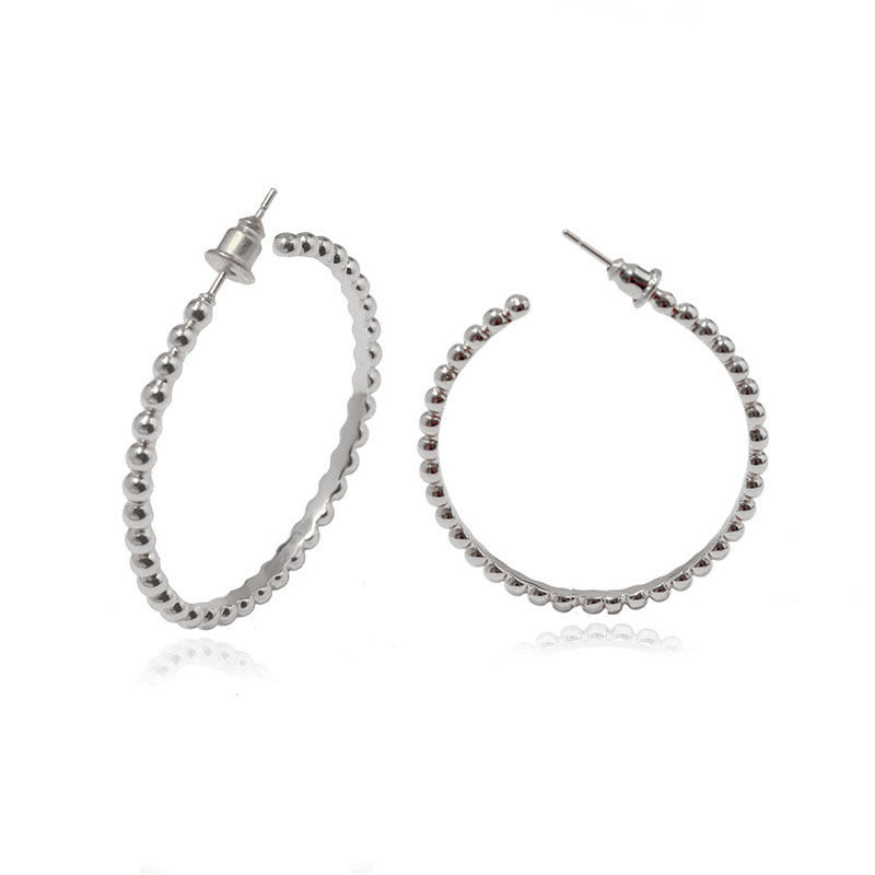 Fashion accessories, European and American praise circle earrings, simple and versatile smooth bead edge C-shaped stud earrings