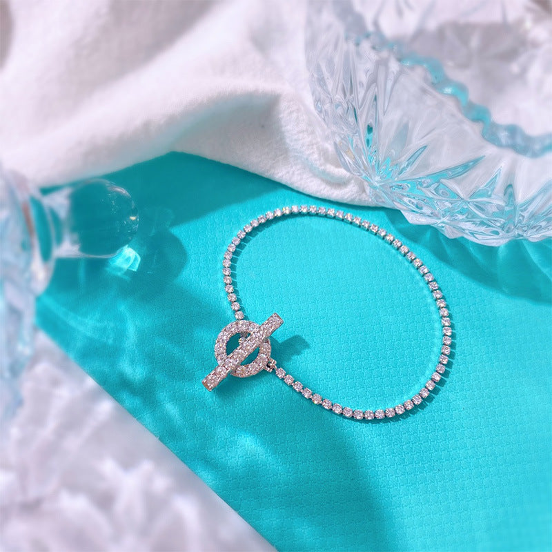 Light luxury sparkling zircon full diamond personalized buckle necklace