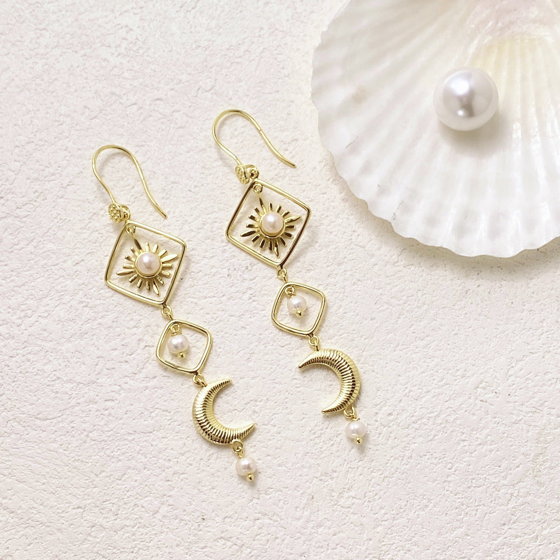 Hollow geometric rhombus sun flower stud earrings moon pearl multi-element long boutique fringed earrings