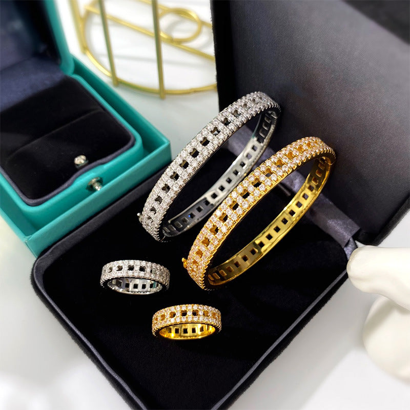 Full diamond zircon hollow T-row diamond couple bracelet